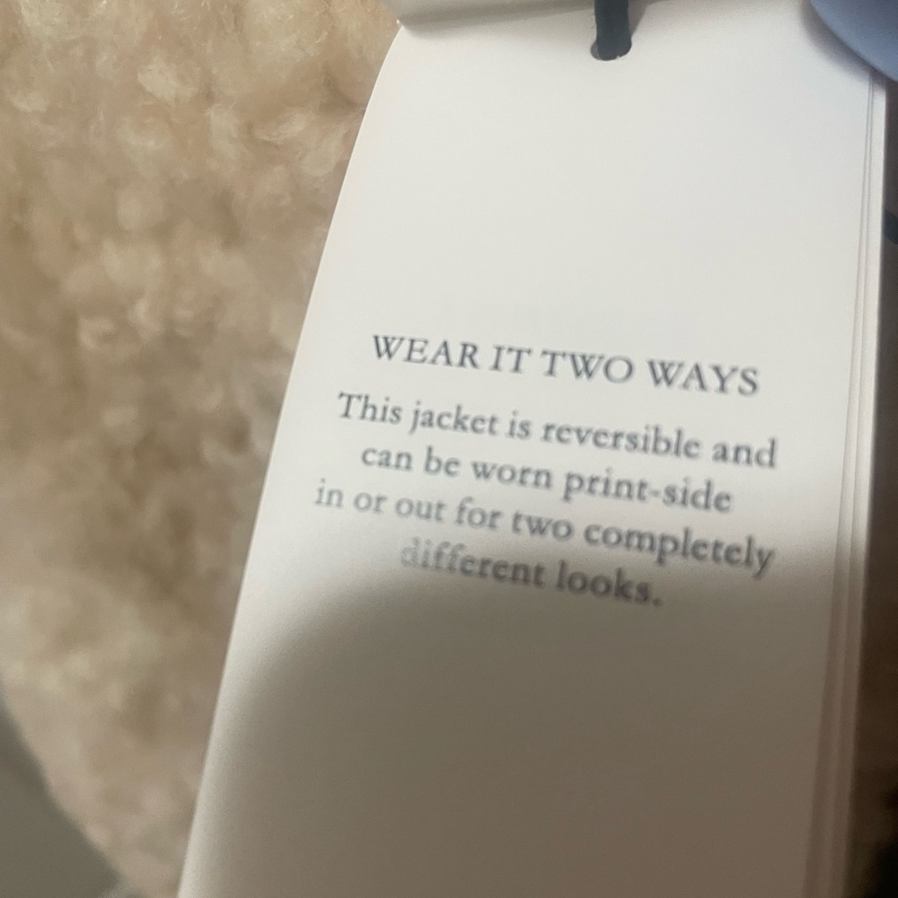 Coach  Lamb leather/shearling natural/ivory reversible Vest. - Picture 13 of 16